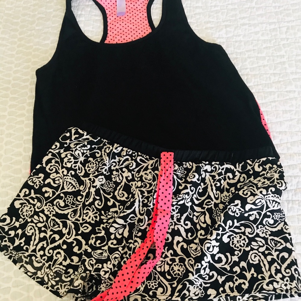 NWOT - Secret Treasures Sleepwear Set